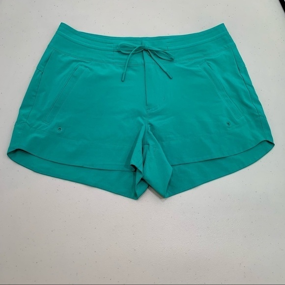 Athleta Shorts Adult Size 2 Green Activewear Running Zipper Pocket Women - Picture 1 of 6